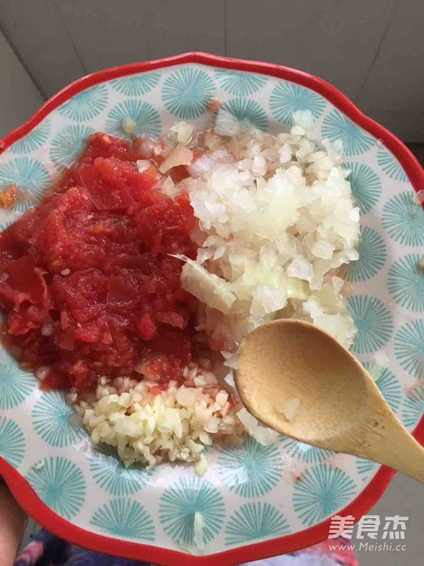 Spiral Pasta with Tomatoes recipe