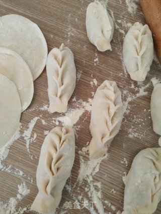 Steamed Dumplings with Horn Melon, Egg and Vermicelli recipe