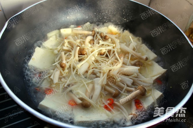 Tofu and Mushroom Pot recipe