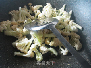 Stir-fried Cauliflower with Duck Blood recipe