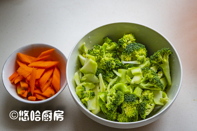 Fried Broccoli with Scallops recipe