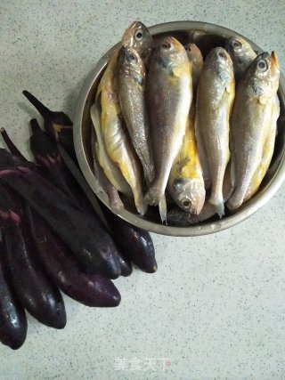 Yellow Croaker Stewed Eggplant recipe