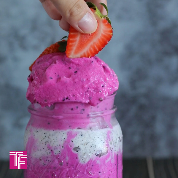 Dragon Fruit Milkshake recipe