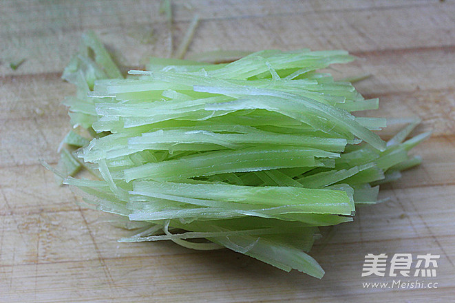 Green Bamboo Shoots Cold Egg Shreds recipe