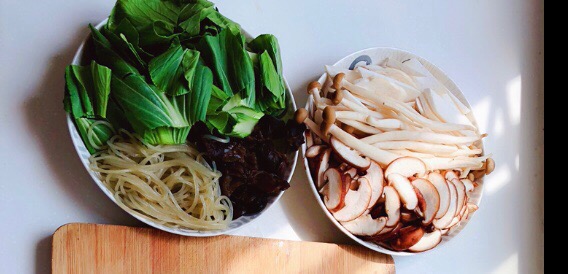 Three-color Mushroom Soup ✂️ Scissors Noodles recipe