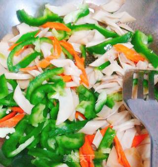 Stir-fry with Green Pepper, Oyster Mushroom and Carrot recipe