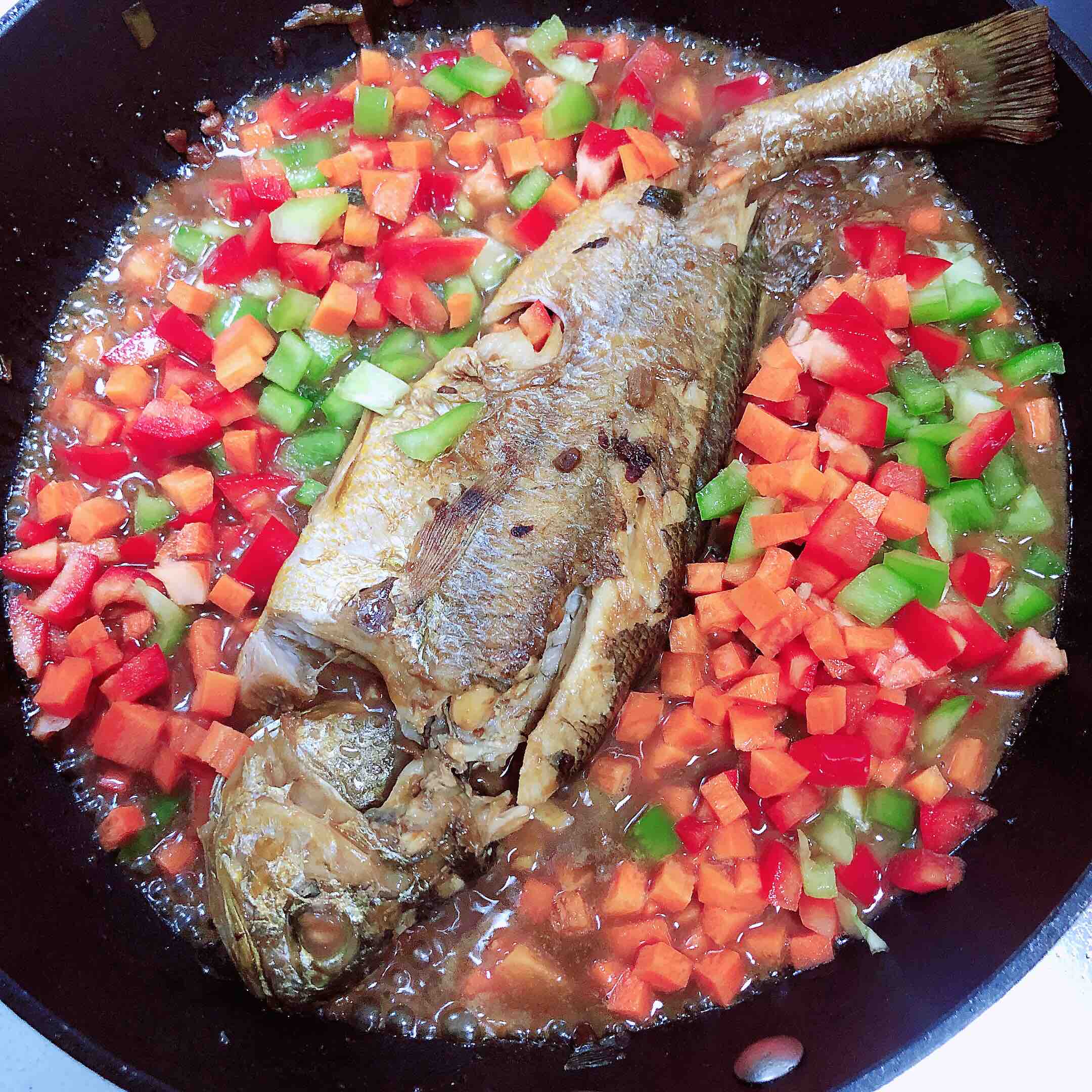 Braised Yellow Croaker in Sauce recipe