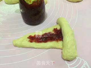 #aca烤明星大赛#jam and Soft Croissant Small Bread Meal Bag recipe