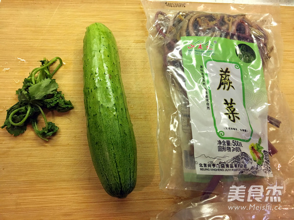Kuaishou Vegetables, Bracken, Cucumber and Chopped Pepper recipe