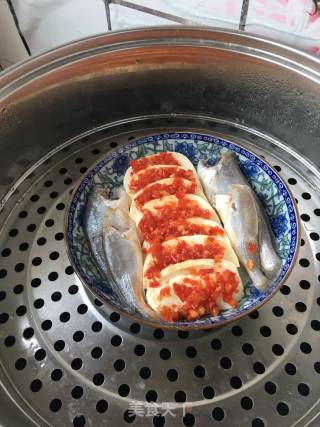 Steamed Tofu with Fresh Salted Fish recipe