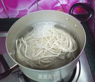 Three Fresh Noodles with Fish Ball and Belly recipe