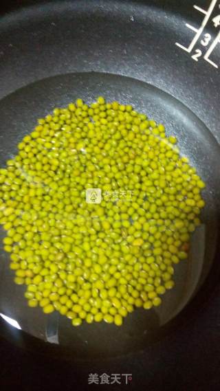 Nut Two-color Glutinous Rice Cake recipe