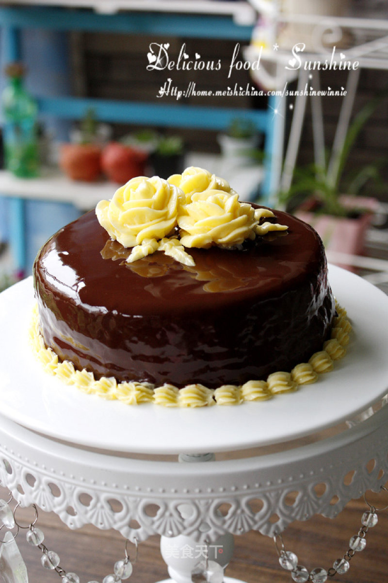 Rich and Creamy Deliciousness-ganache Mirror Cake