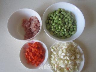 Stir-fried Diced Pork with Edamame and Zizania recipe