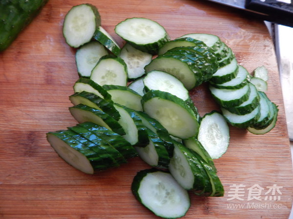 Cucumber Chilled Vermicelli recipe