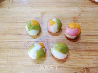 Fruity Colorful Snowy Mooncakes recipe