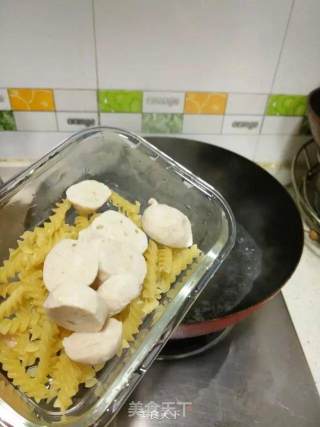 Steamed Pasta with Egg and Fish Balls recipe