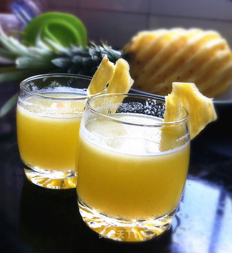 Freshly Squeezed Pineapple Juice recipe