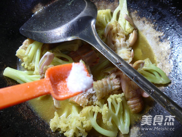 Curry Mantis Shrimp and Cauliflower recipe