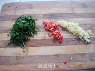 Chopped Peppers and Ginger Leaves recipe