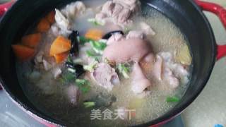 Stewed Pork Feet Soup recipe
