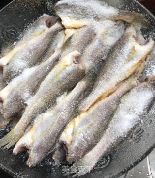 Steamed Tofu with Fresh Salted Fish recipe