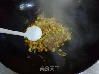 Spicy Stir-fried Soy Sprouts recipe