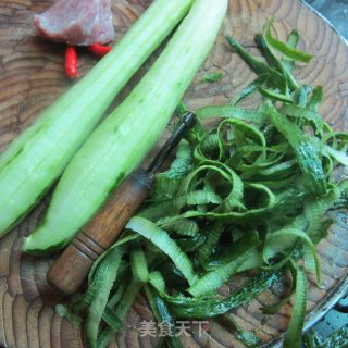 Fish-flavored Minced Pork and Cucumber recipe