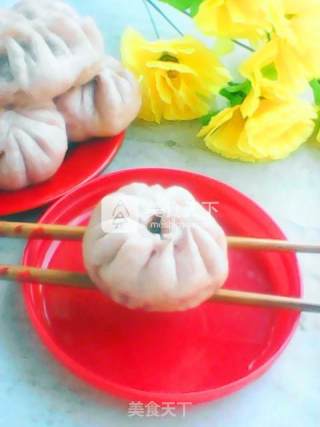 Purple Sweet Potato and Leek Minced Buns recipe