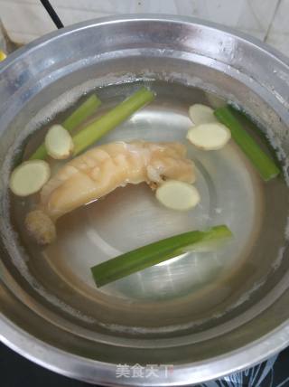 Nourishing Fish Maw and Angelica Chicken Soup recipe