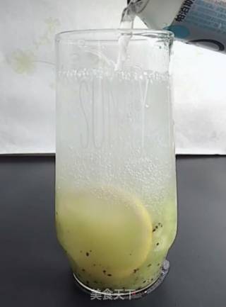 Kiwi Sparkling Water recipe