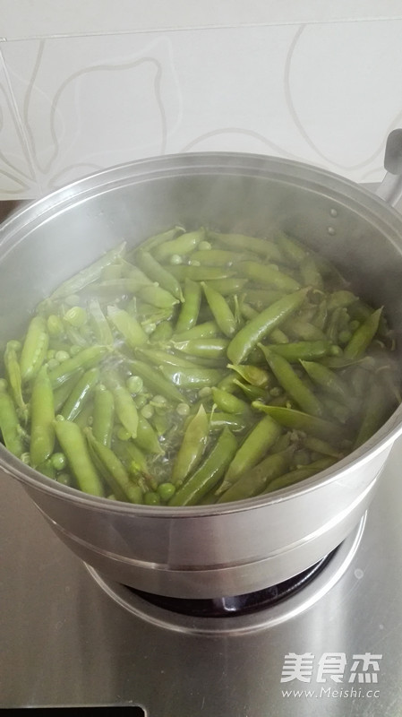 Brine Peas recipe