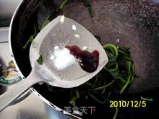 Simple and Delicious-garlic Spinach recipe