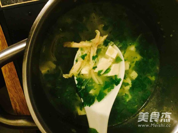 Tofu Millet Congee with Shredded Chicken and Celery Leaves recipe