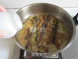 Braised Bean Rice with Yellow Bone Fish recipe