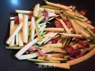 Stir-fried Zucchini with Shredded Pork recipe