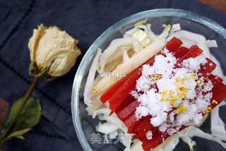 The Taste of Childhood, Golden Cake and Cabbage Mixed with Pear Shreds recipe