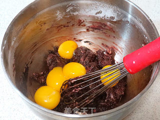 Minimalist Style. Red Velvet Birthday Cake recipe
