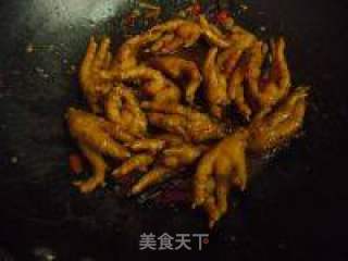 Spicy Glutinous Chicken Feet recipe