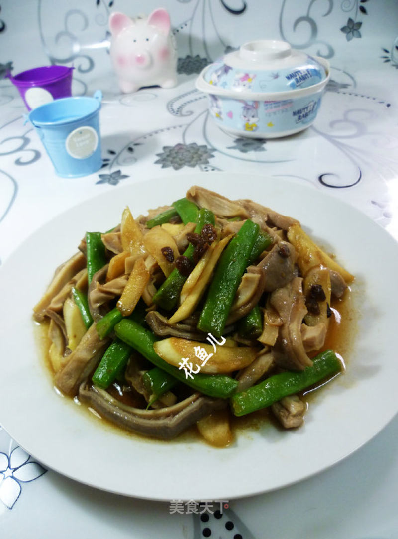 Stir-fried Pork Belly with Rice and White Plum Beans recipe
