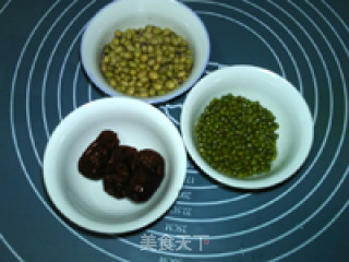 Red Dates and Mung Bean Soy Milk recipe
