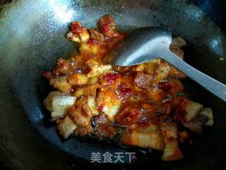 Stir-fried Tofu with Pork Belly and Fungus recipe