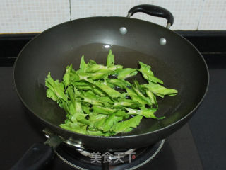 Vegetarian Fried Winged Beans recipe
