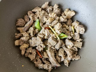 Stewed Beef Ribs with Waxy Corn and Potatoes recipe