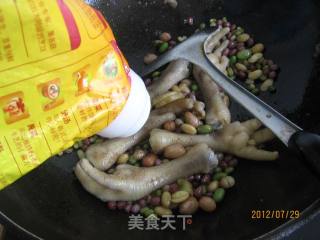 Bean and Chicken Feet recipe