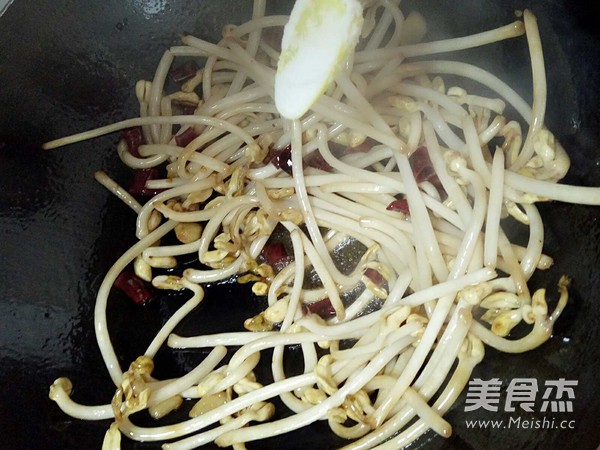 Stir-fried Peanut Sprouts recipe