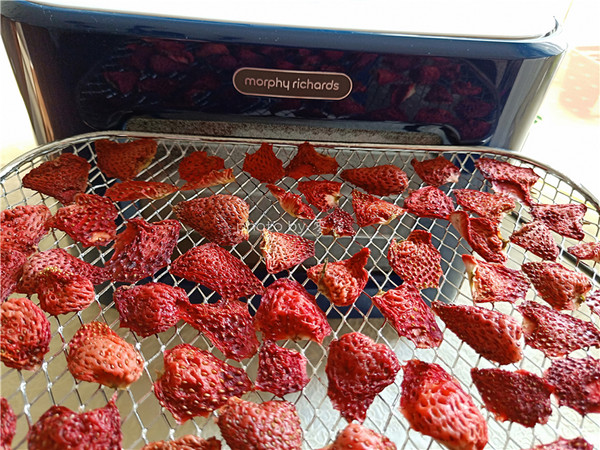 Dried Strawberries recipe