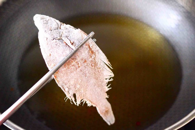 Spicy Cumin Sliced Mouth Fish recipe