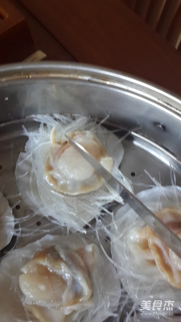 Steamed Scallops with Garlic recipe