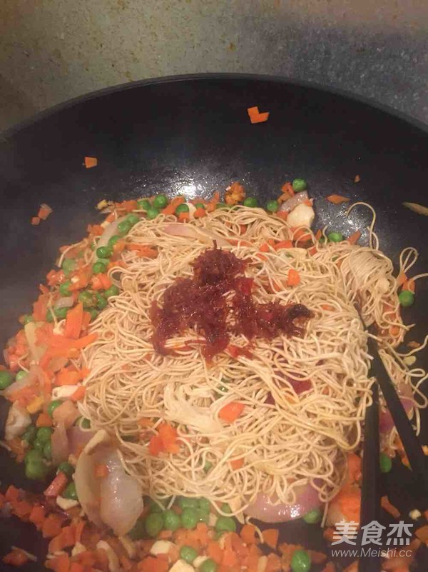 Xo Sauce Slapped Fried Noodles recipe